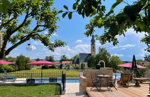 Brunning Apartment | Cozy Getaway at Ferienwohnung Kuschelkammer with Spa & Pool