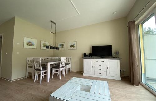 Gelbensande Apartment | Child-Friendly Ferienwohnung KWH 2 OG - Achtern, Rated 9.3