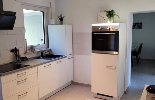 Loef Apartment | Ocean View Retreat at Ferienwohnung Löfer - Family Friendly