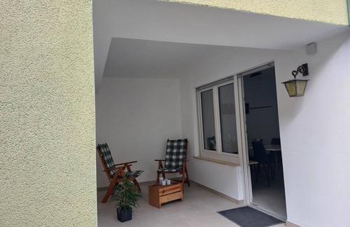 Loef Apartment | Ocean View Retreat at Ferienwohnung Löfer - Family Friendly