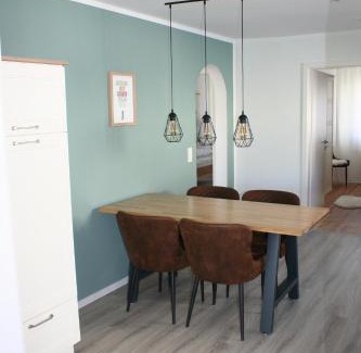Lemberg Apartment | Top-Rated Ferienwohnung Löwenburg: Family & Pet Friendly