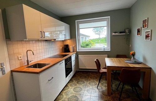 Boxlund Apartment | Ocean View Retreat at Ferienwohnung Lüttje Glück - Rated 10/10