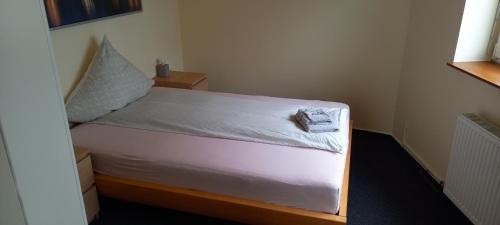 St. Gertrud Apartment | Family-Friendly Retreat at Ferienwohnung Lützowstrasse 2
