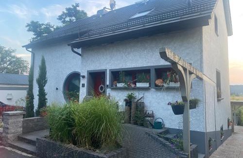 Weilburg Apartment | Ferienwohnung Lahntalblick
