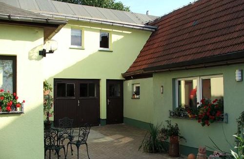 Seenplatte Apartment | Family-Friendly Ferienwohnung Landblick with Top Guest Ratings