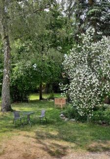 Coswig Apartment | Cozy Ferienwohnung Landidylle: Family-Friendly Retreat