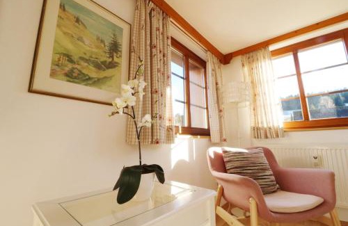 Altglashutten Apartment | Relax in Ferienwohnung Landleben at Dorfkrug Altglashütten