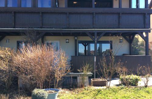 Oberweibach/Thur. Wald Apartment | Cozy Ferienwohnung Langzettel: Pet-Friendly & Accessible Stay