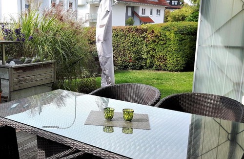 Langenargen Apartment | Comfortable Ferienwohnung Laura - Family-Friendly Retreat
