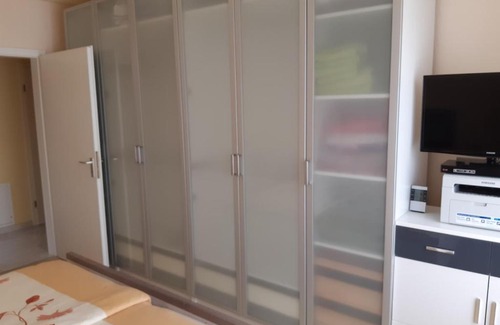 Langenargen Apartment | Comfortable Ferienwohnung Laura - Family-Friendly Retreat