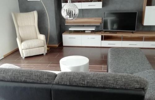 Waal Apartment | Guest Rated 9.6: Ferienwohnung Lechraum in Waal Awaits