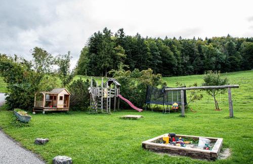 Marktschellenberg House | Top-Rated Family Getaway at Ferienwohnung Lippenlehen