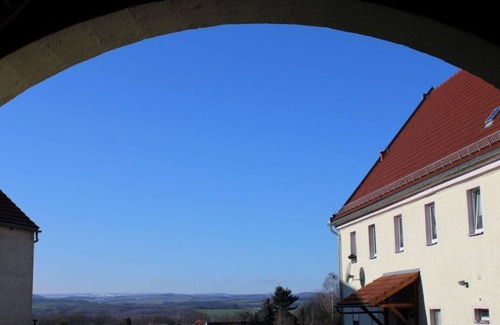 Pirna Apartment | Cozy Ferienwohnung "Linda" - Ocean View Retreat Awaits
