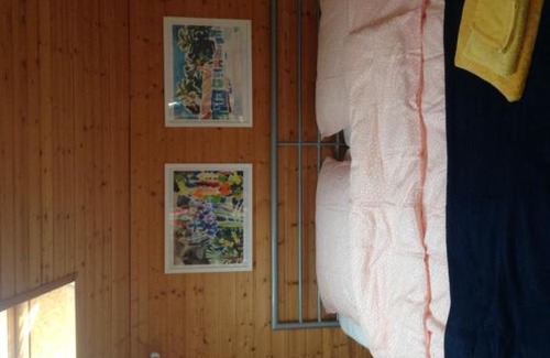 Lubeck City Centre Apartment | Comfortable Ferienwohnung Lindenstraße - Family & Accessible Stay