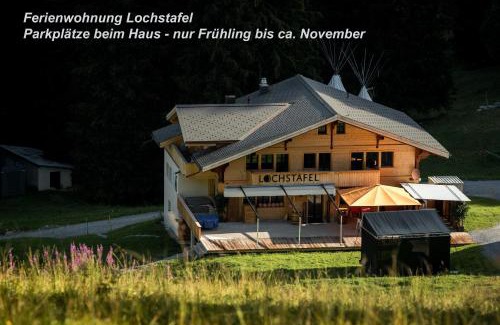 Saanenmoeser Apartment | Oceanfront Haven: Ferienwohnung Lochstafel with 10/10 Rating