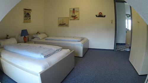 Tating Apartment | Family-Friendly Ferienwohnung Lotshüs with High Ratings