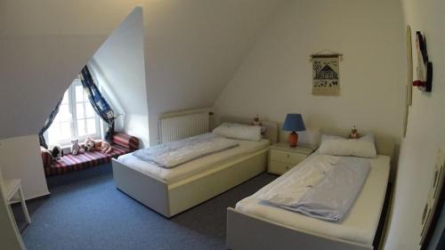 Tating Apartment | Family-Friendly Ferienwohnung Lotshüs with High Ratings