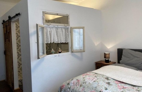 Muensingen Apartment | Highly Rated Ferienwohnung Luise - Family-Friendly Escape
