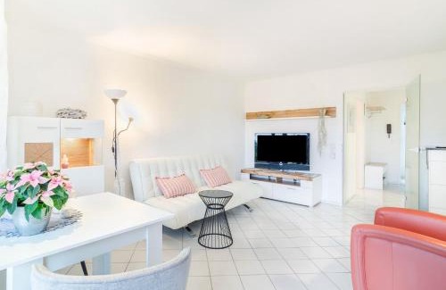 Ueberlingen Apartment | Pet-Friendly Escape at Ferienwohnung Lux with 9.6/10 Rating