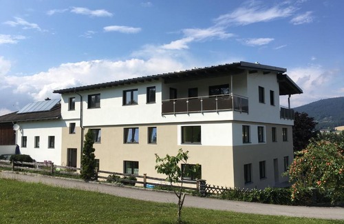 Ulrichsberg House | Oceanfront Retreat at Ferienwohnung Märzinger - Rated 9.5/10