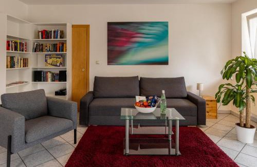 Unterneukirchen Apartment | Exceptional Ferienwohnung Chiemsee: Family-Friendly Retreat
