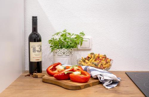 Marktschellenberg Apartment | Pet-Friendly Ferienwohnung Marktschellenberg with Restaurant