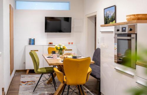 Marktschellenberg Apartment | Pet-Friendly Ferienwohnung Marktschellenberg with Restaurant