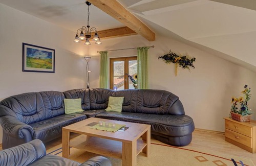 Mauth Apartment | Oceanfront Retreat: Ferienwohnung Madek 2 - Rated 9.8/10