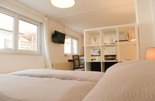 Unterpfingstweid Apartment | Child-Friendly Retreat at Ferienwohnung Malou - Rated 9.3/10