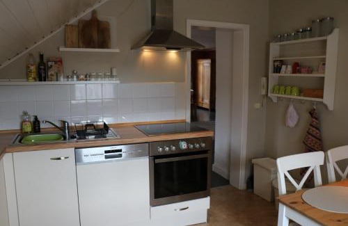 Schotten Apartment | Enjoy Family-Friendly Comfort at Ferienwohnung Mandelblüte