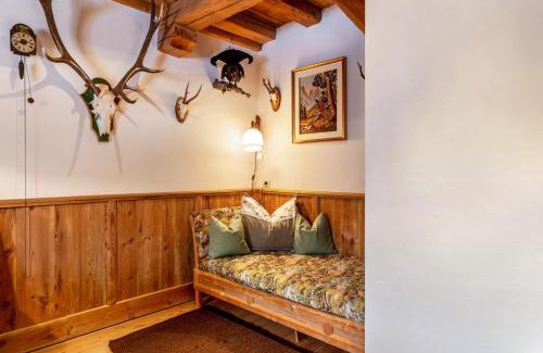 Renon Apartment | Family-Friendly Retreat at Ferienwohnung Manuelas Hofschank
