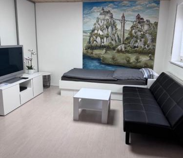 Neuhausen ob Eck Apartment | Family-Friendly Ferienwohnung Martin with Pet Amenities