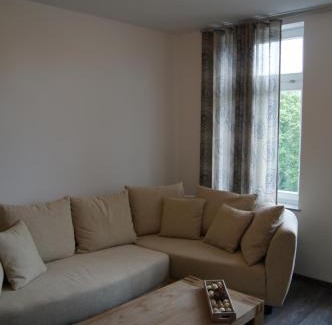 Markkleeberg Apartment | Oceanview Retreat: Ferienwohnung Markkleeberg Awaits You