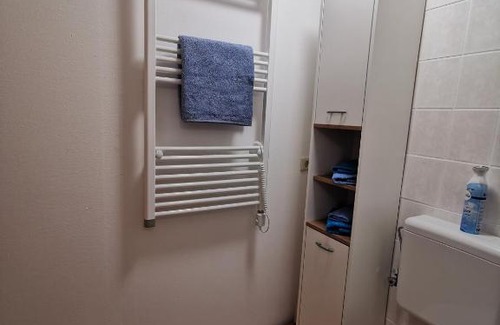 Bergen Apartment | Family-Friendly Ferienwohnung MayKäfer with Pet Amenities
