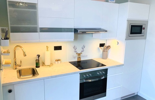 Mettmann Apartment | Exceptional Ferienwohnung "ME 10" with Breakfast & Family Friendly