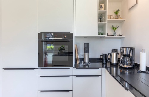 Zentrum Apartment | Cozy Ferienwohnung Meerzeit in Husum for Romantic Getaways