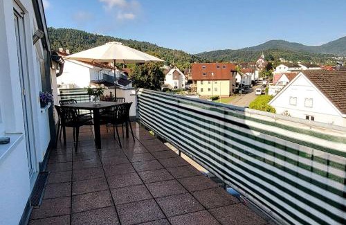 Gernsbach Apartment | Family-Friendly Ferienwohnung Merkurblick with Top Ratings