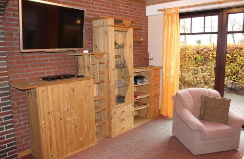 Schwerinsdorf Apartment | Oceanfront Retreat: Ferienwohnung Meyer with 9.1/10 Rating