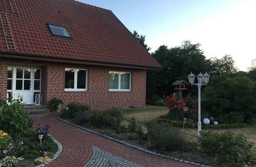 Lippramsdorf Apartment | Scenic Vacation Apartment for 1-4 Guests with Kitchen