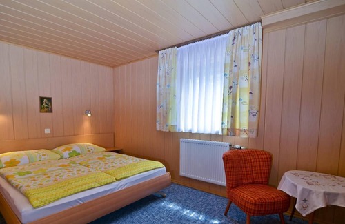 Arnbruck Apartment | Cozy 2-Bedroom Apartment with Terrace & Spa Amenities
