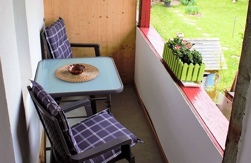 Loerrach Apartment | Cozy 27sqm Apartment for Two with Kitchen & Breakfast