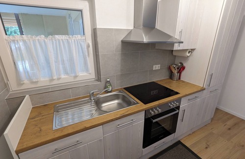 Muensingen Apartment | Cozy 50sqm Apartment with Kitchen & Breakfast Included