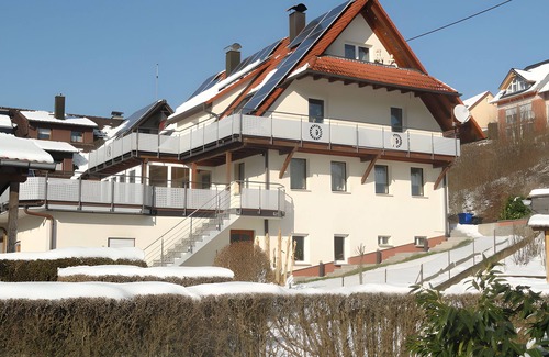 Elzach Apartment | Cozy Apartment with Kitchen and Breakfast for Two