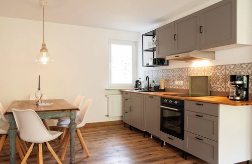 Birkelback Apartment | Family-Friendly 2-Bedroom Retreat with Kitchen & Breakfast