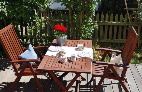 Absberg Apartment | Ideal Getaway: Ferienwohnung with Furnished Wood Terrace