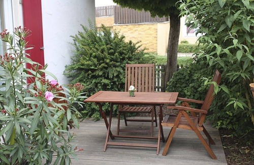 Absberg Apartment | Cozy Retreat with Private Terrace and Child’s Room