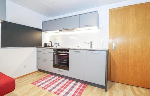 Blons Apartment | Scenic Ferienwohnung mit Panoramab - Family-Friendly Escape