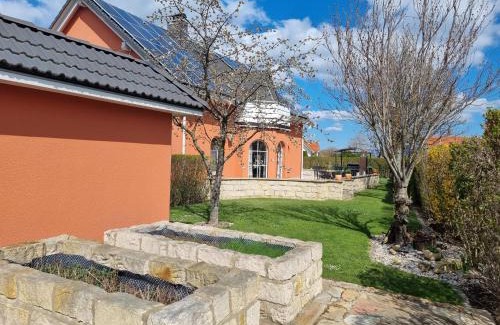 Kesselsdorf Apartment | Relaxing Retreat: Ferienwohnung am Rande von Dresden