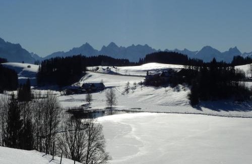 Steingaden Apartment | Cozy Apartment Steps from Ski Area with Pool Access