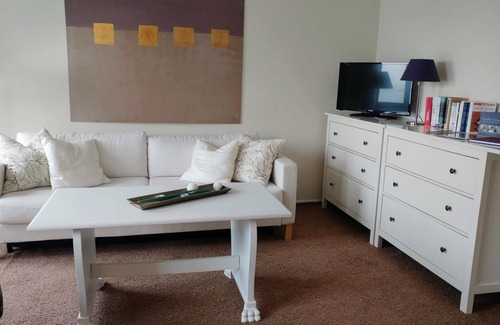 Maasholm Apartment | Experience Tranquility at Ferienwohnung mit Schleiblick
